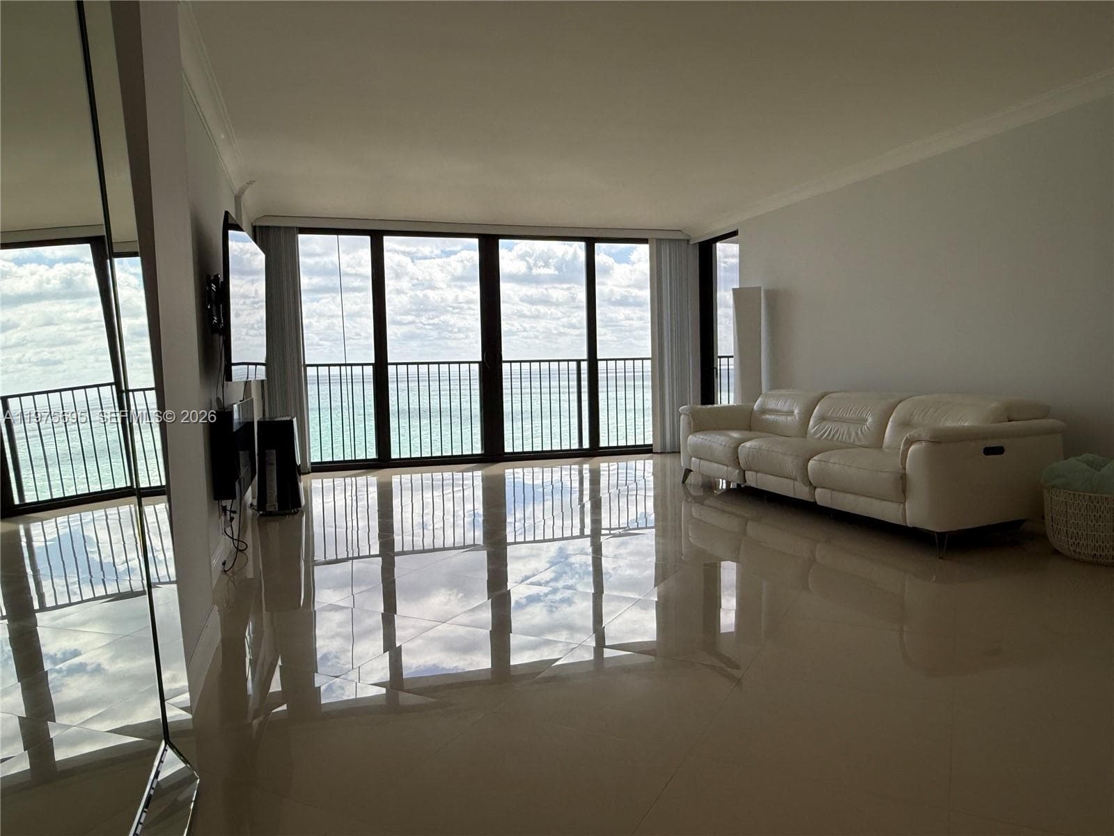2101 S Ocean Dr 1201 photo 4