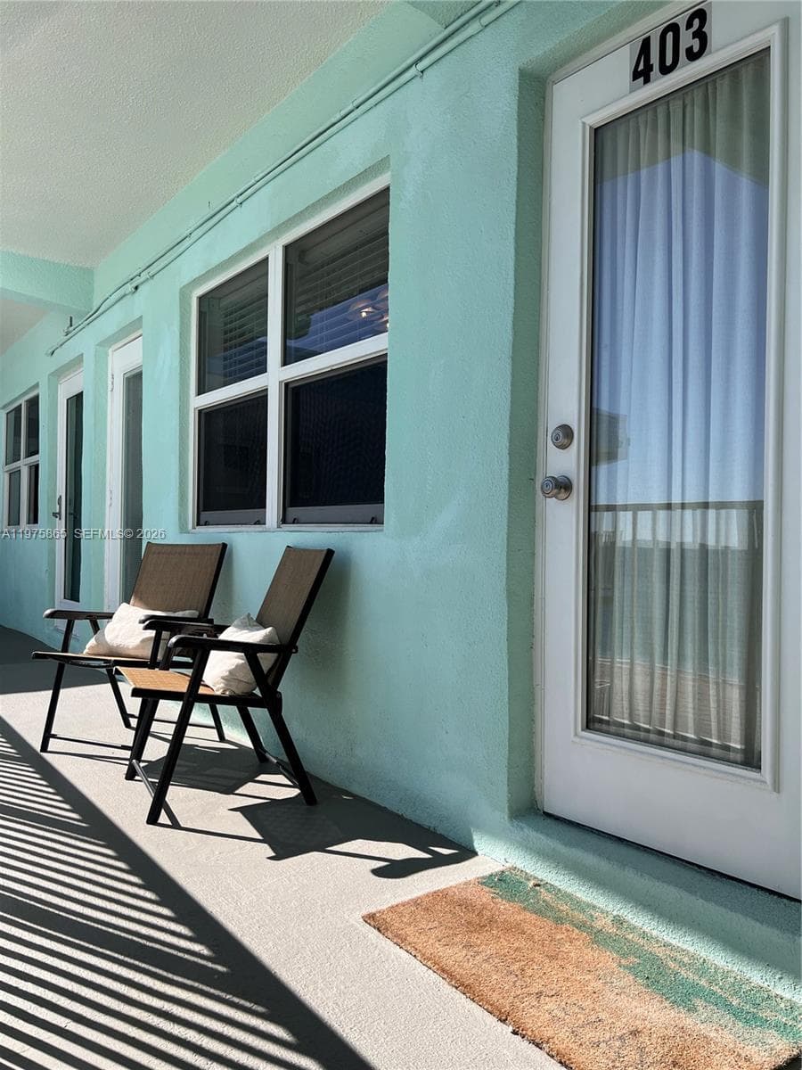 2600 N Surf Rd 403 photo 3