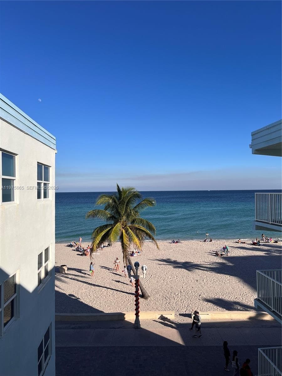 2600 N Surf Rd 403 photo 20