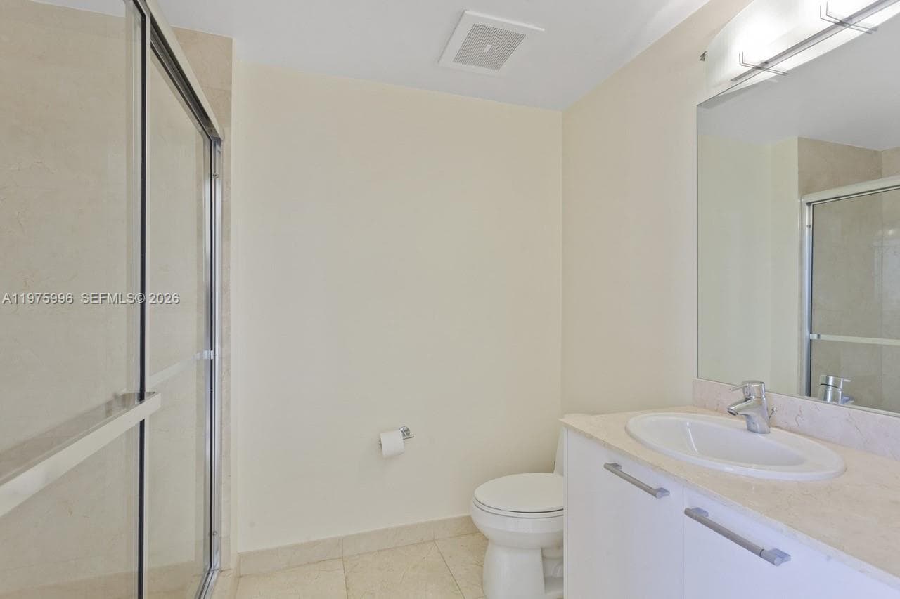 16275 Collins Ave 904 photo 8