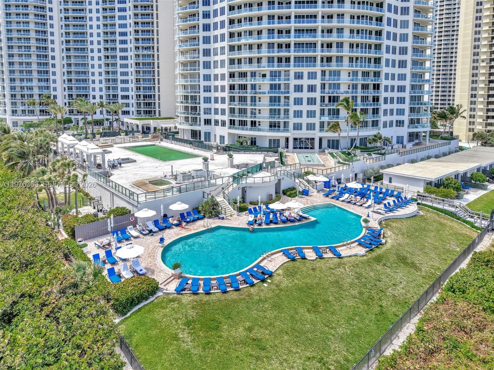 2700 Ocean Dr 902B photo 7