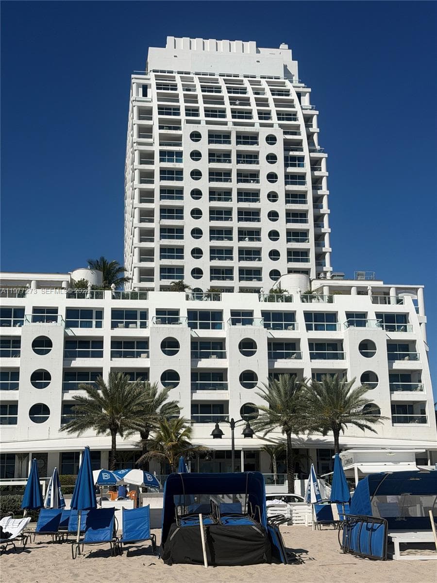 551 N Fort Lauderdale Beach Blvd R1810 photo 3