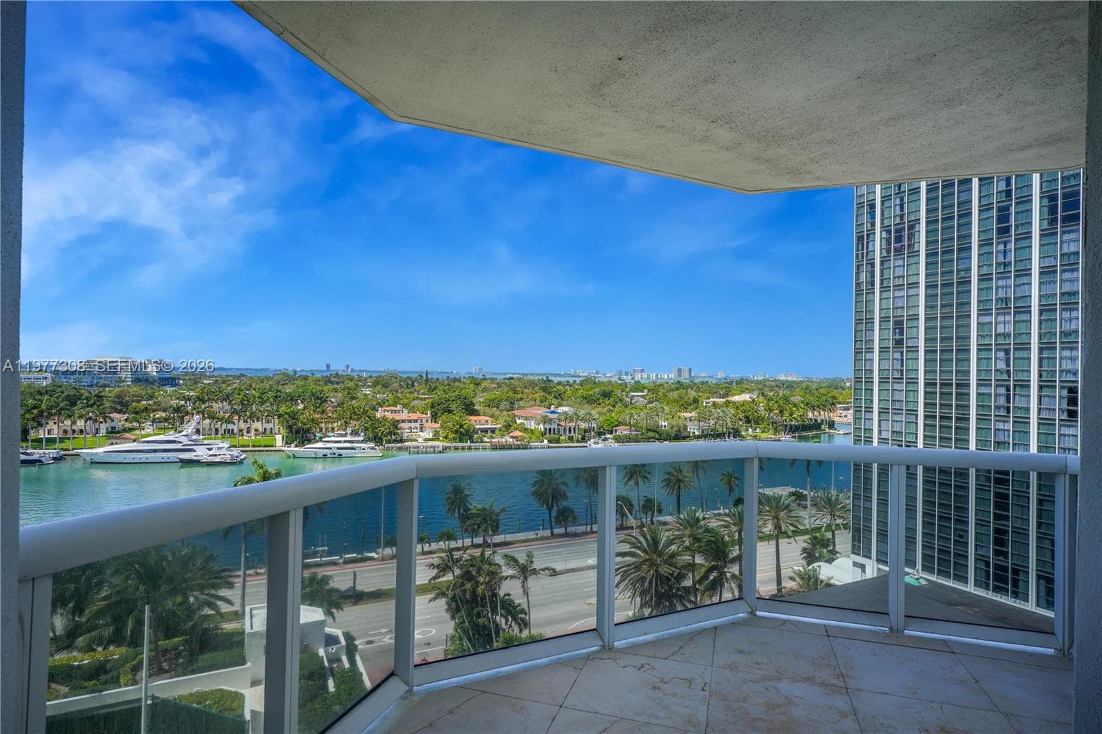4779 Collins Ave 1007 photo 9