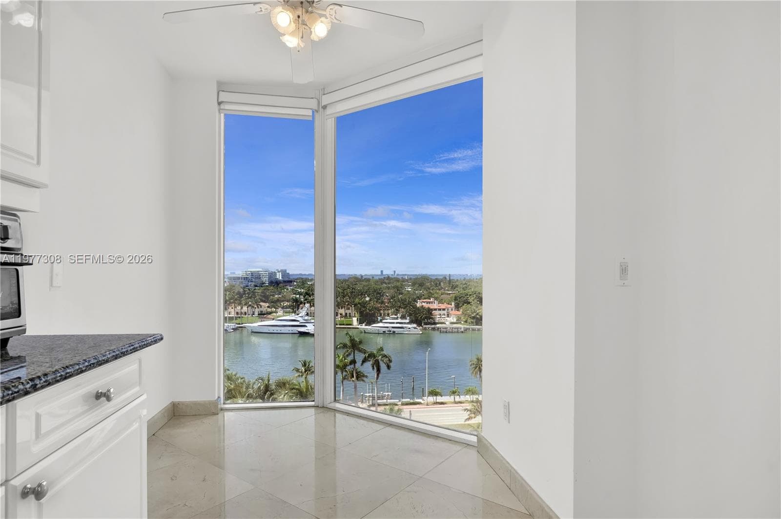 4779 Collins Ave 1007 photo 21