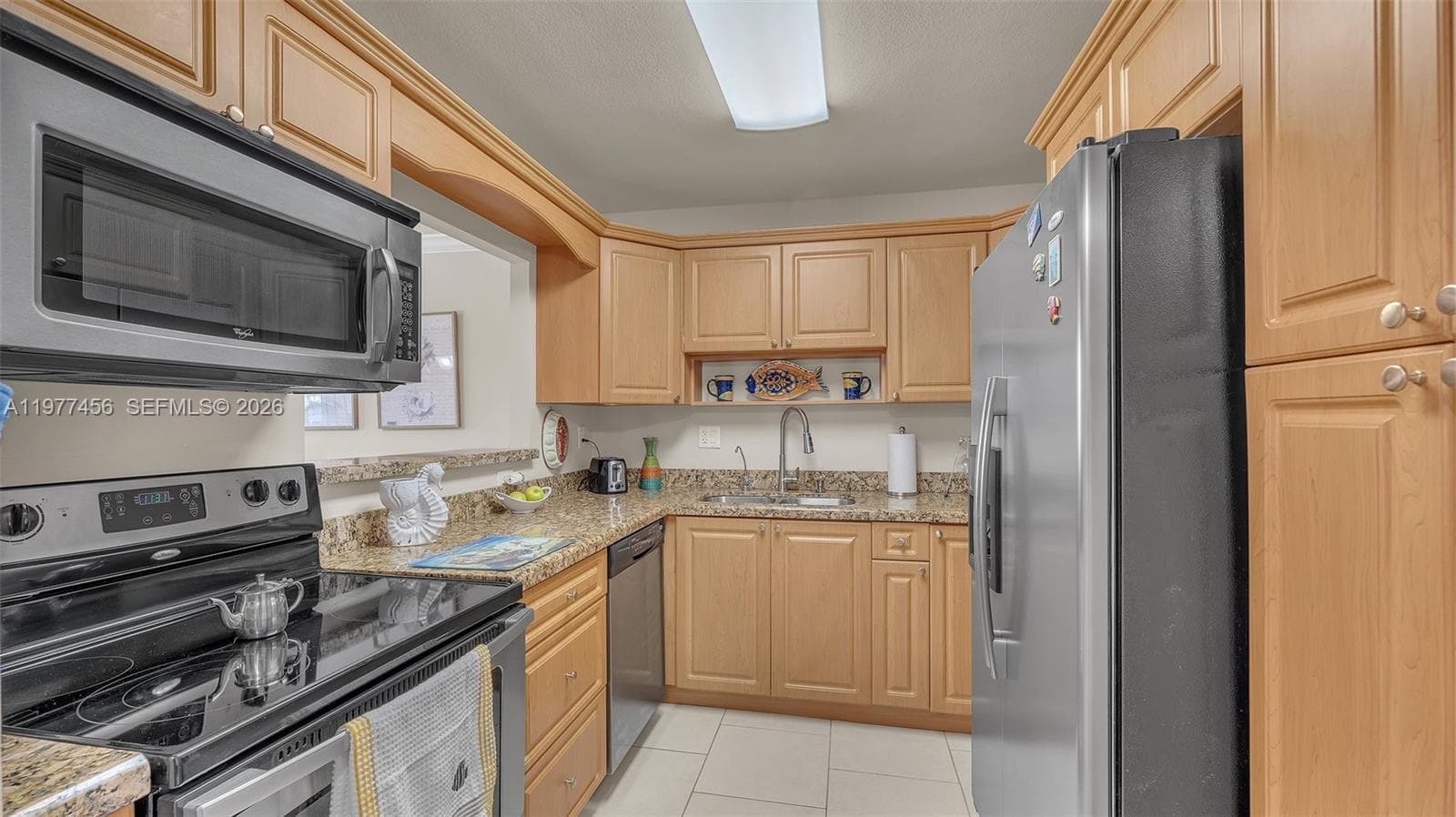 3180 S Ocean Dr 322 photo 3