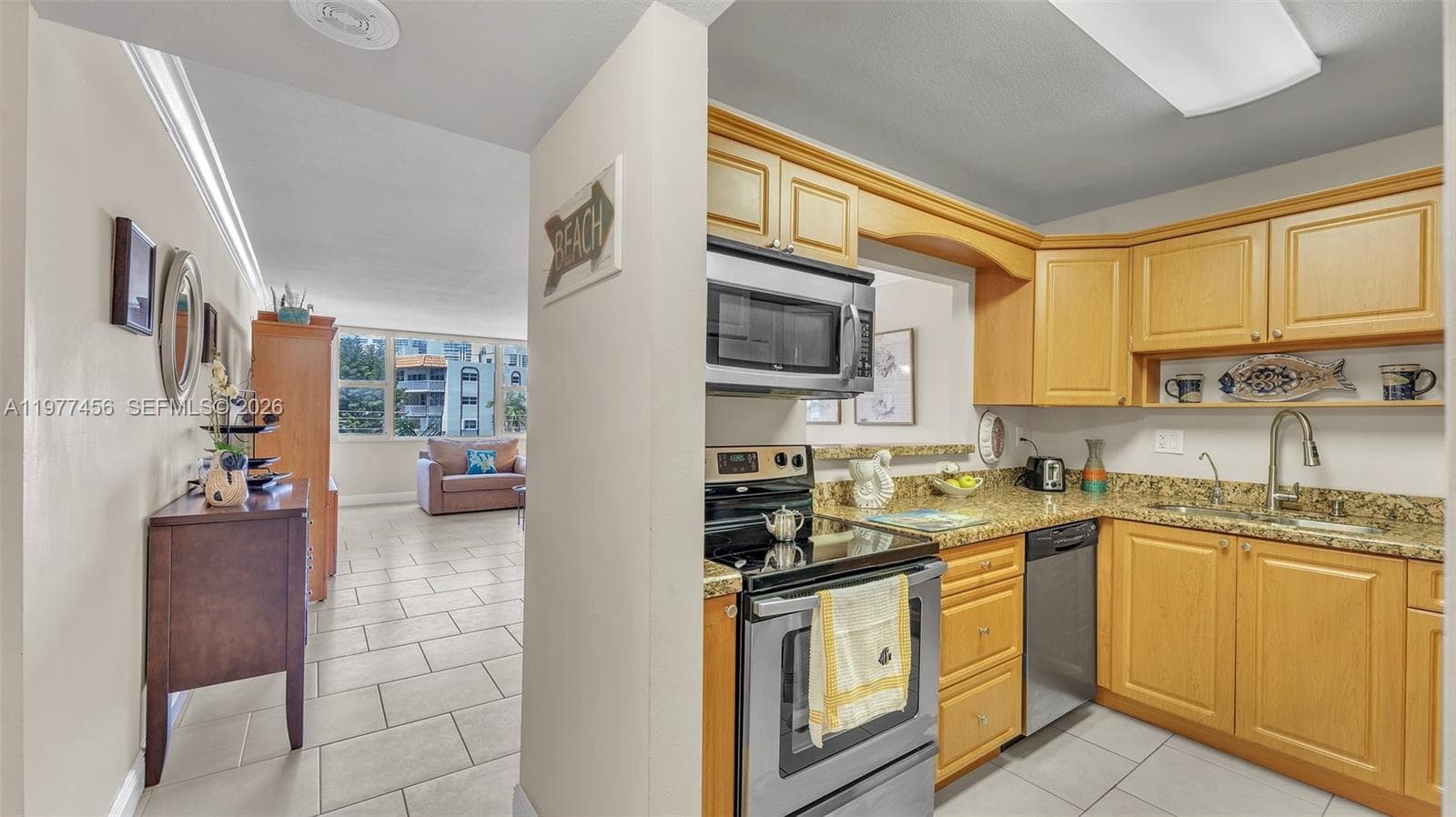 3180 S Ocean Dr 322 photo 15