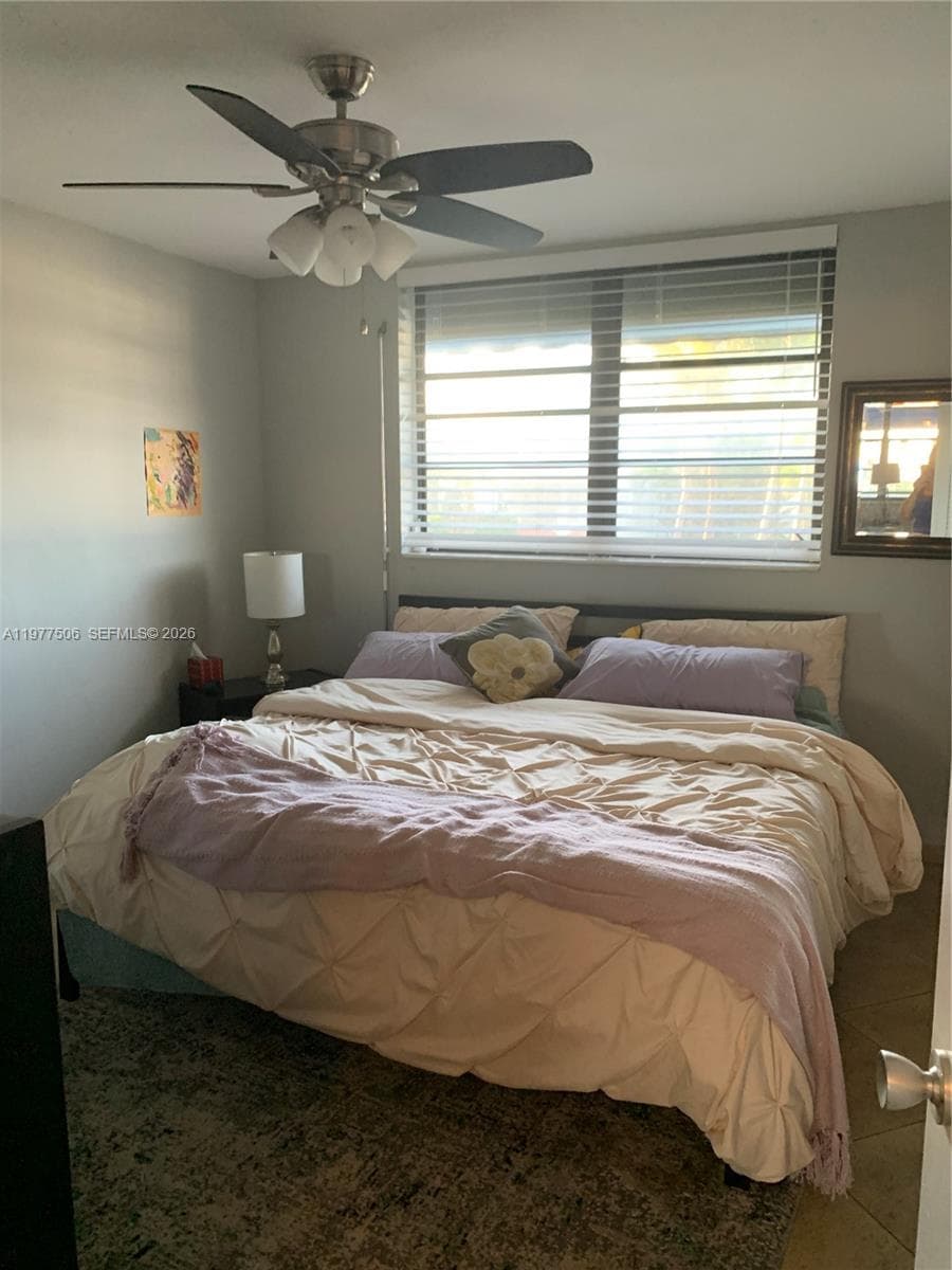 322 Taylor St 2D photo 13