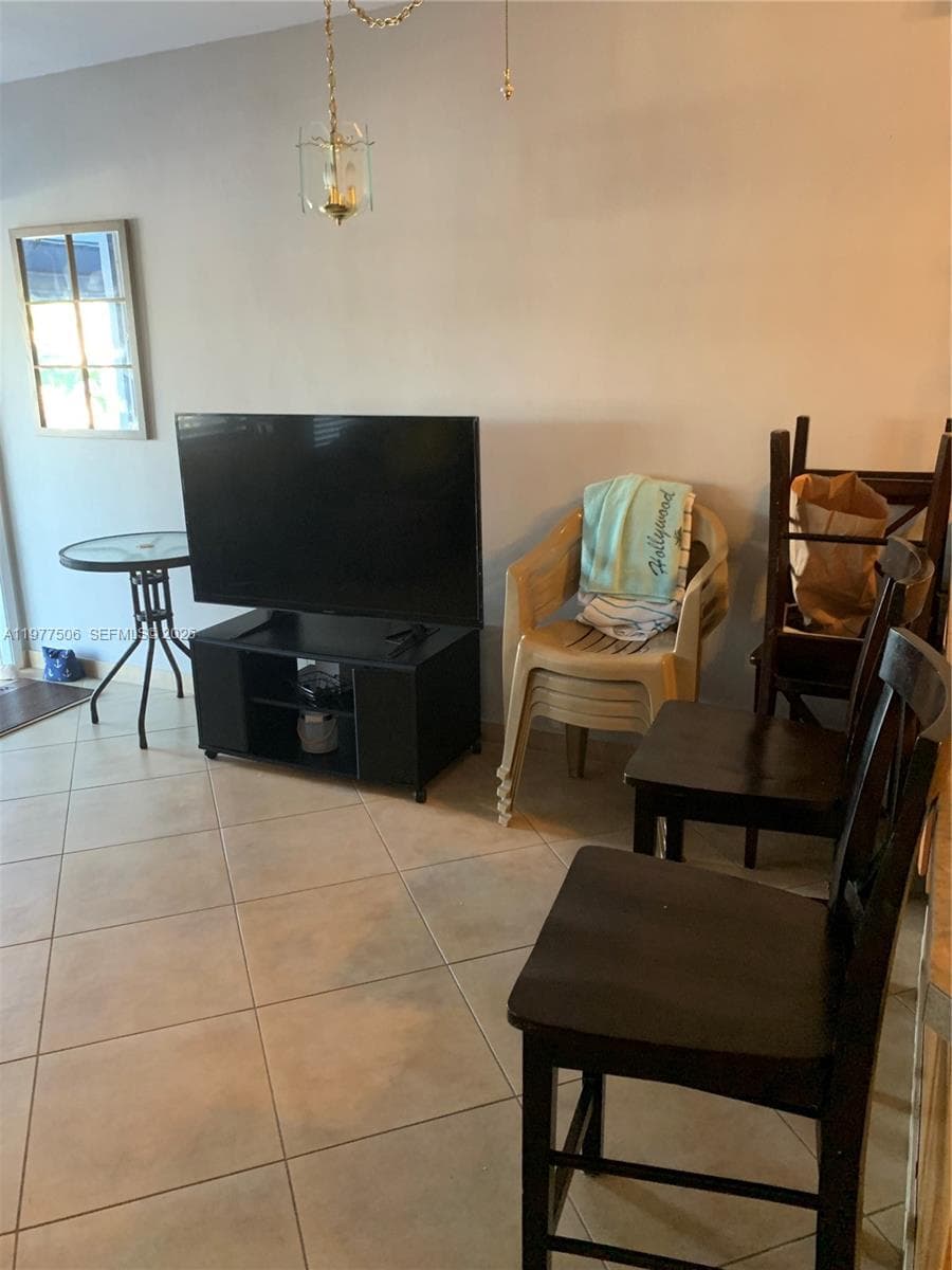 322 Taylor St 2D photo 25