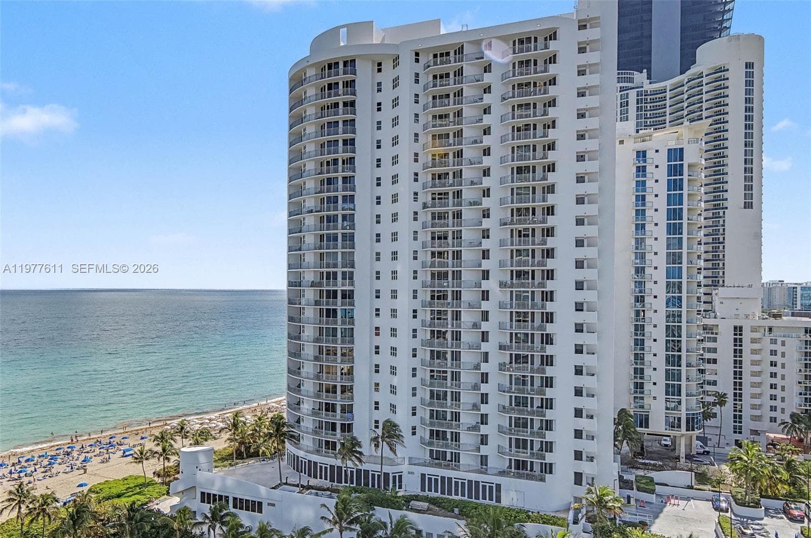 17475 Collins Ave 904 photo 3