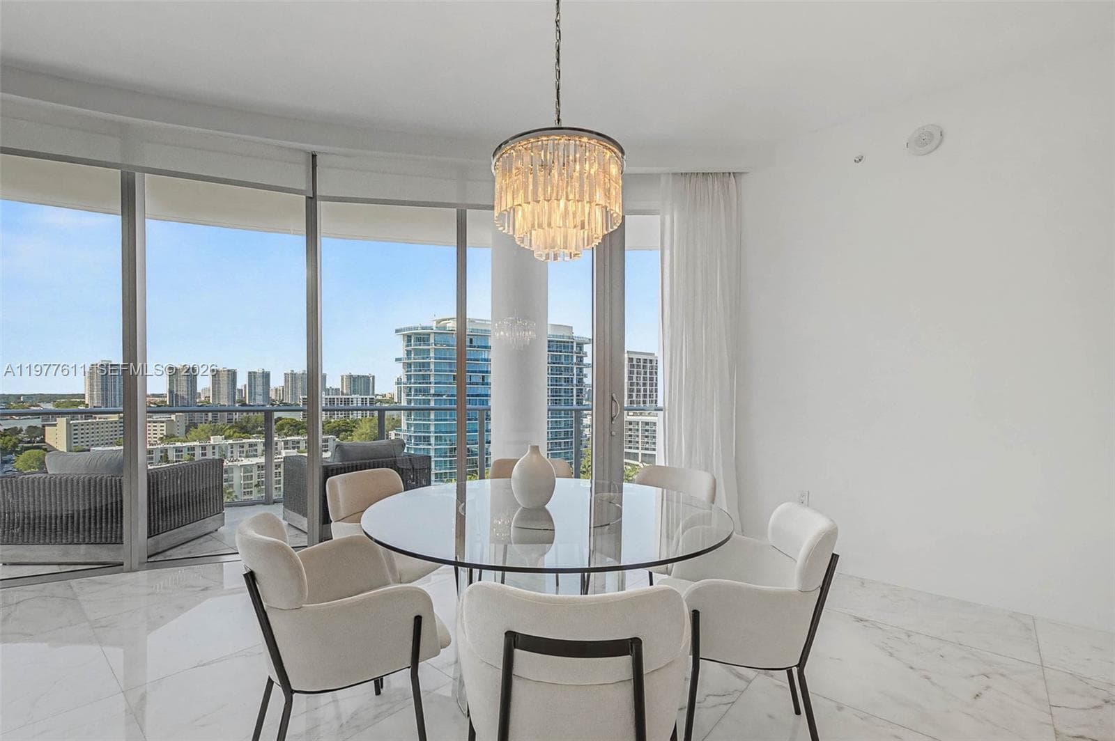 17475 Collins Ave 904 photo 10