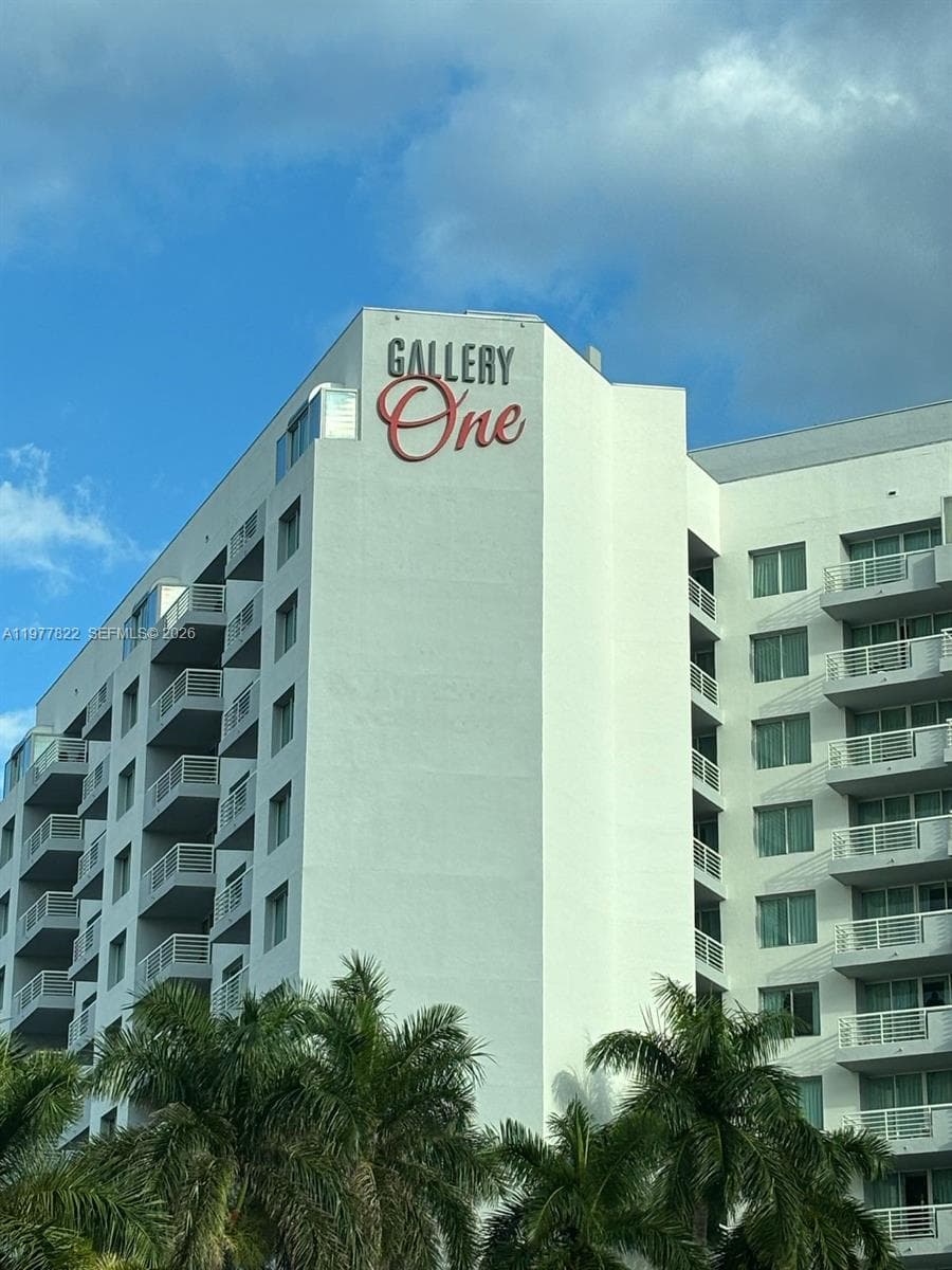 2670 Sunrise Blvd 302 photo 2