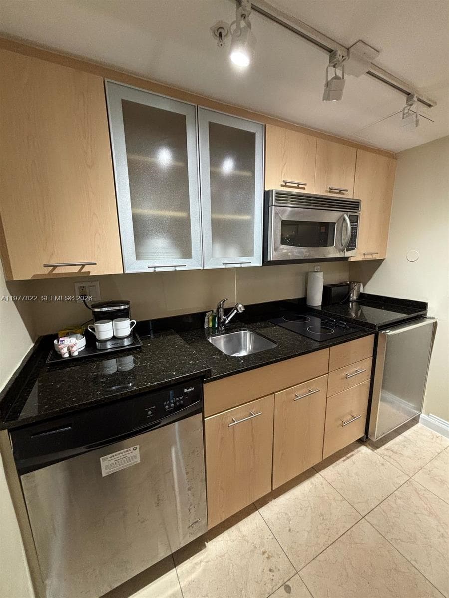 2670 Sunrise Blvd 302 photo 24