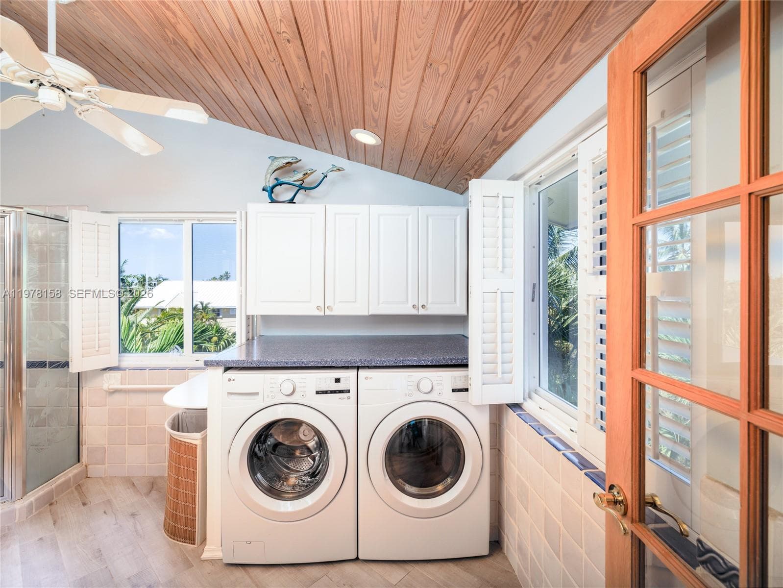 14 Avenue F photo 18