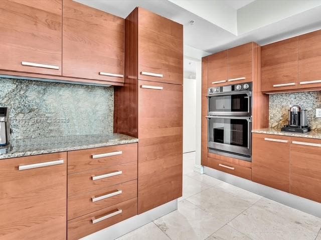 3535 Ocean Dr 905 photo 17