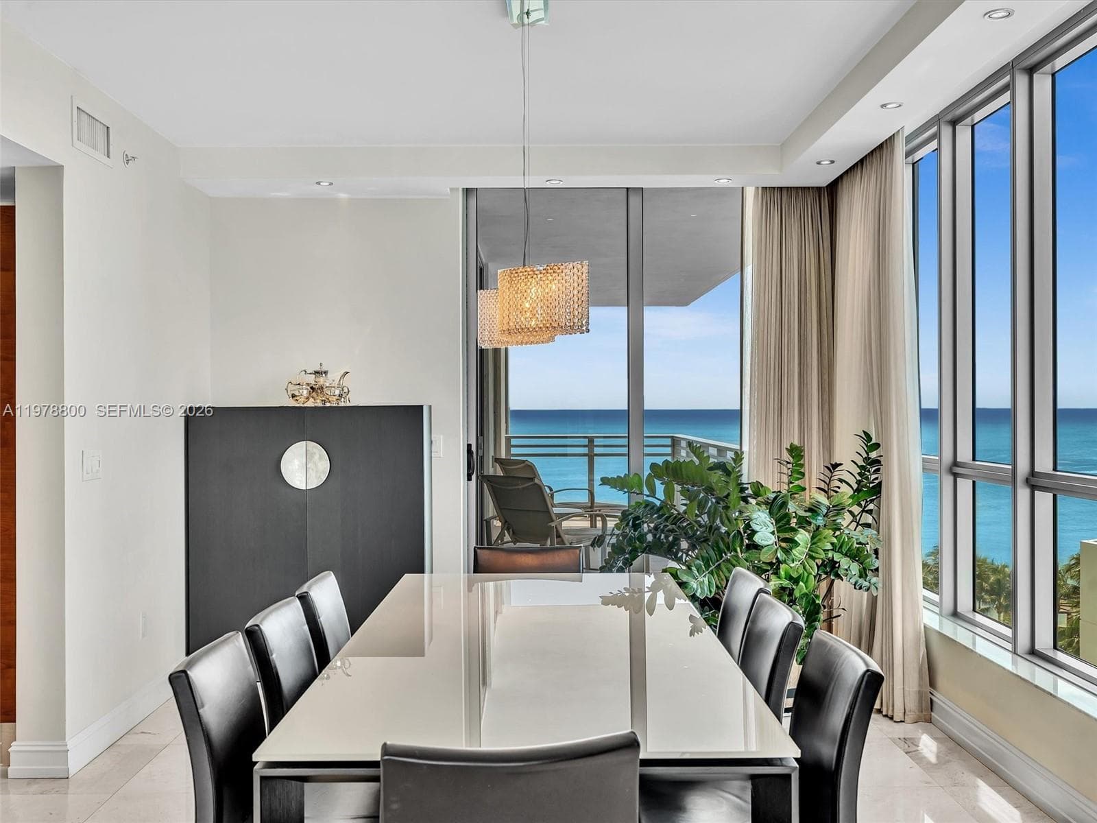 3535 Ocean Dr 905 photo 21