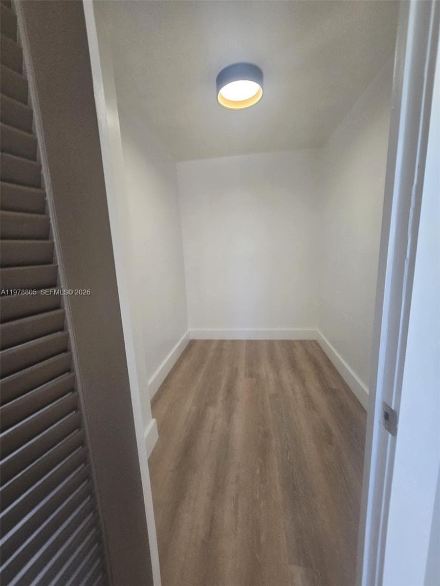 9800 W Bay Harbor Dr 305 photo 12
