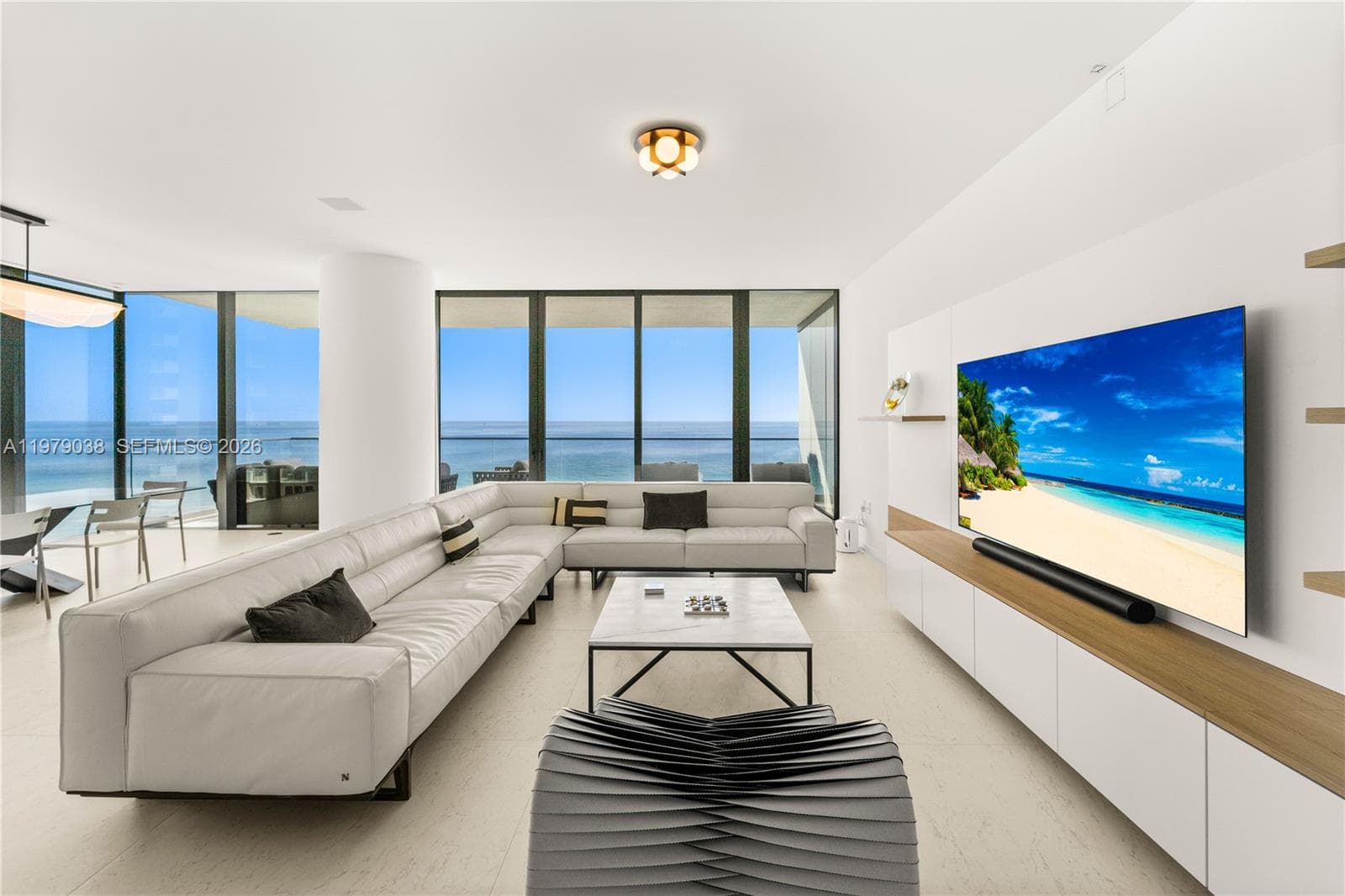 2000 S Ocean Dr 8A photo 2