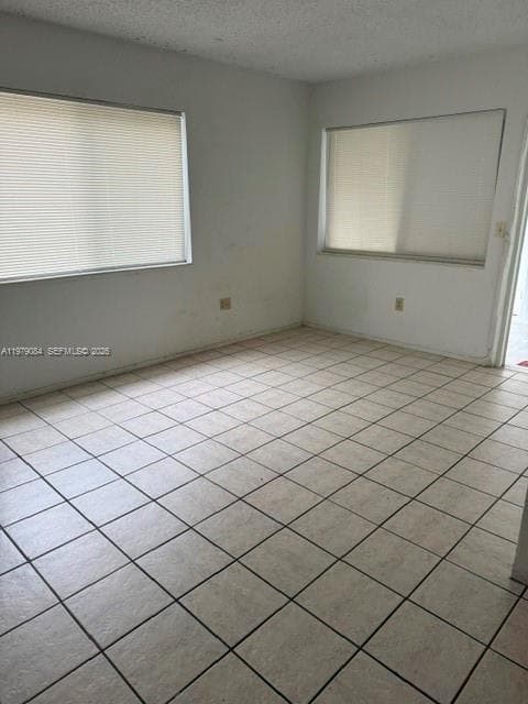 2430 NE 135th St 102 photo 5
