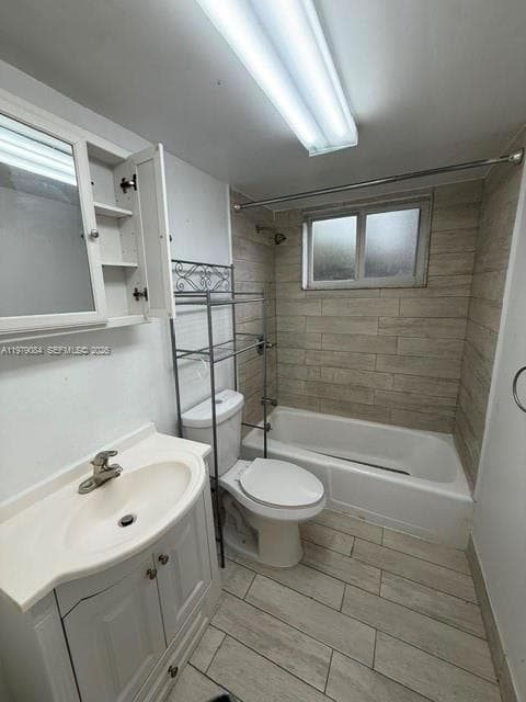 2430 NE 135th St 102 photo 19