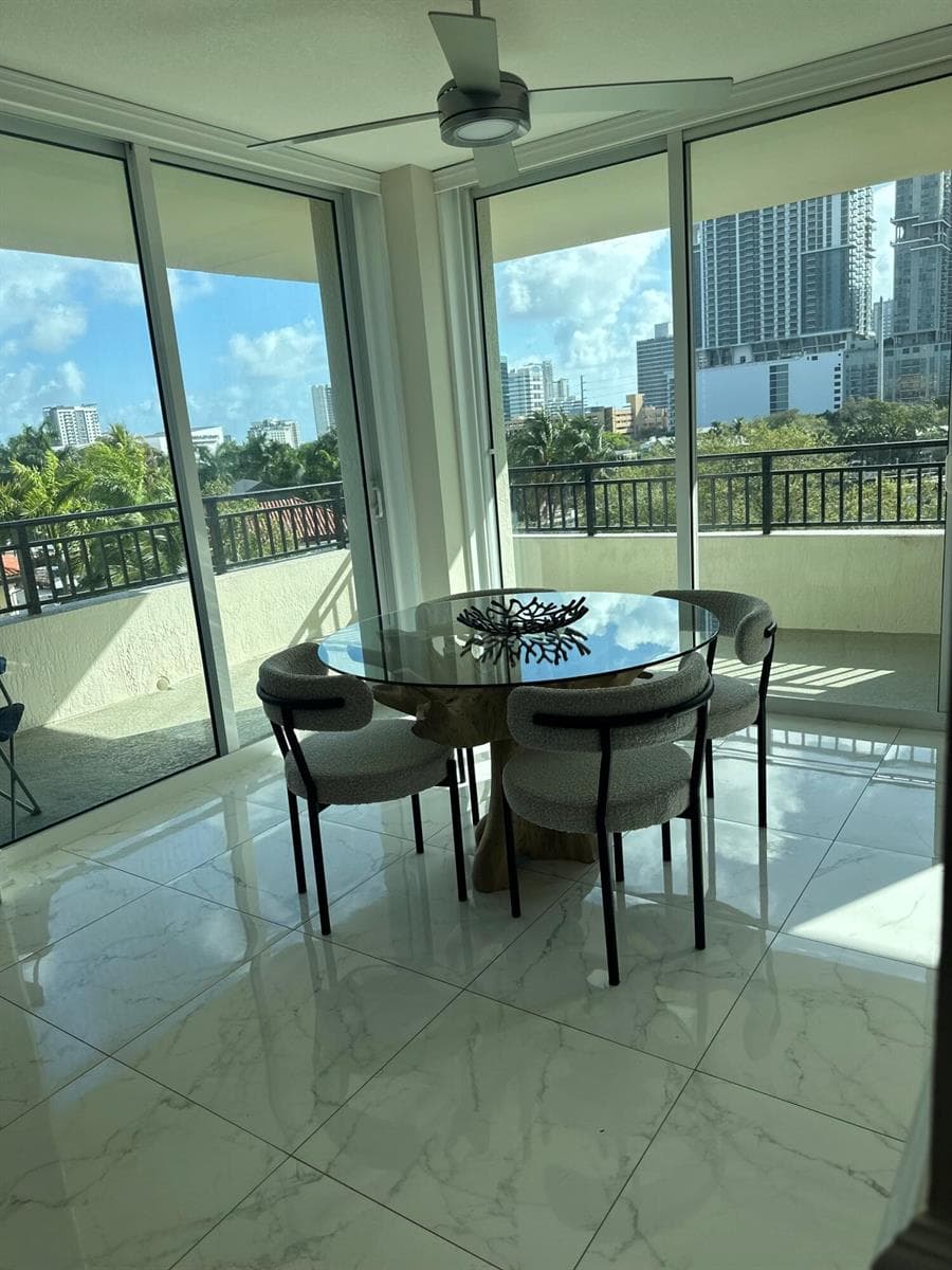 610 W Las Olas Boulevard 517 photo 5