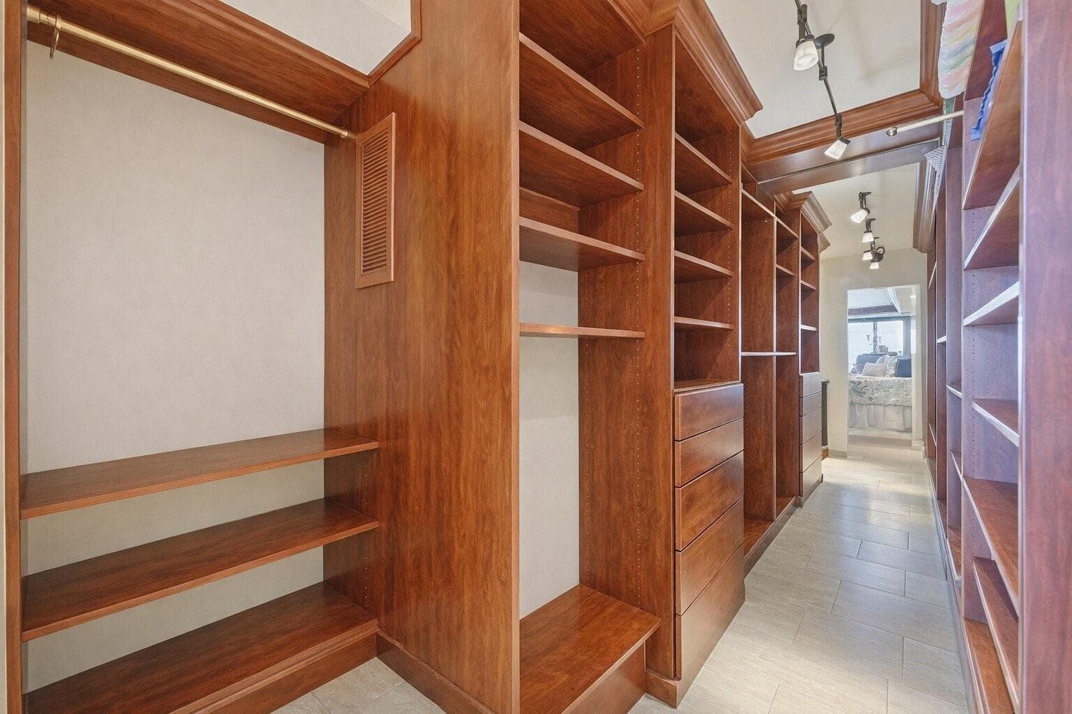 4300 N Ocean Boulevard 14g photo 24