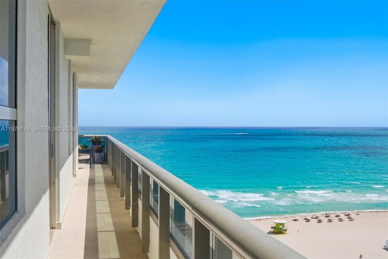 5801 Collins Ave PH1600 photo 23