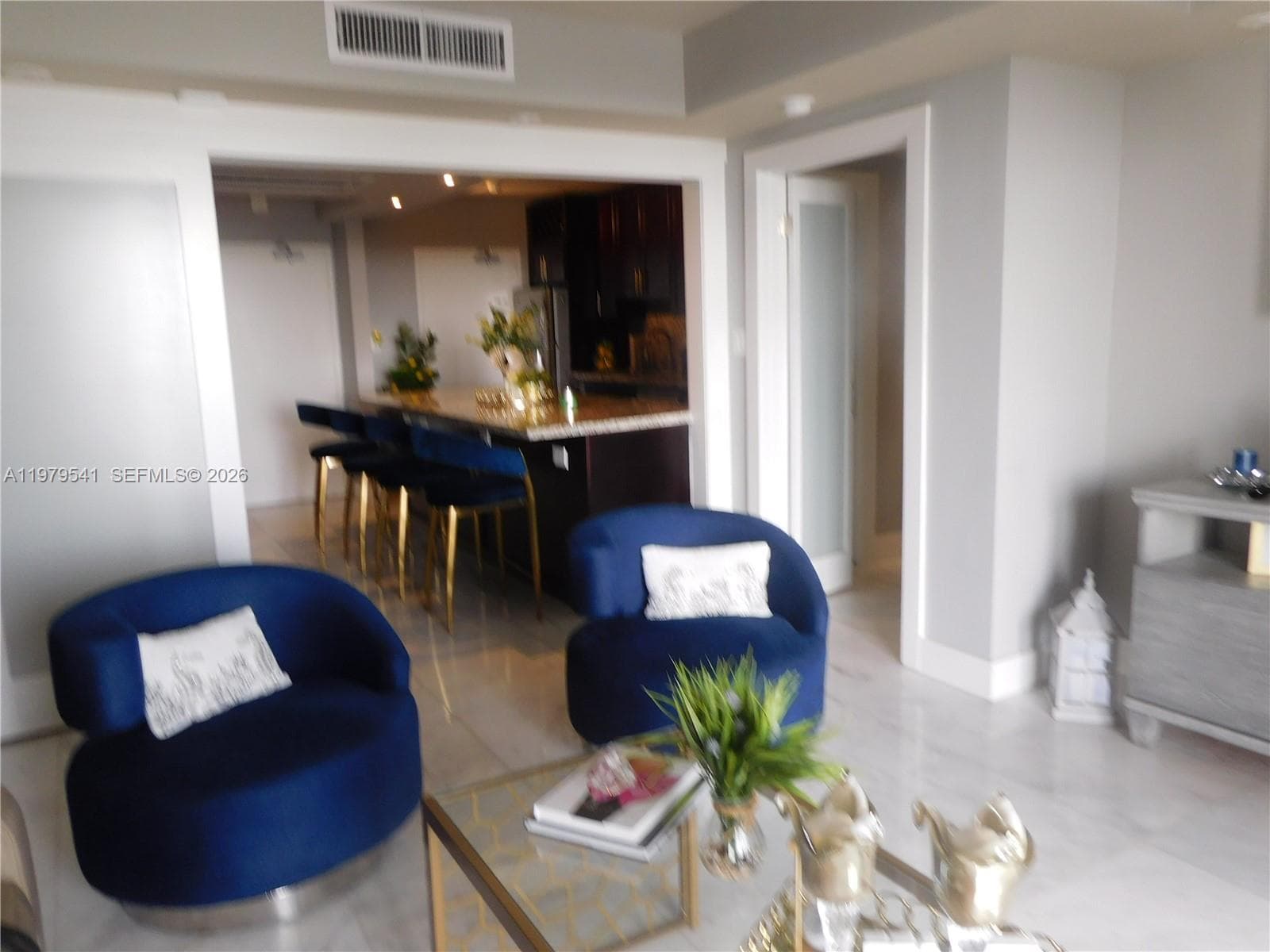 5401 Collins Ave 526 photo 8