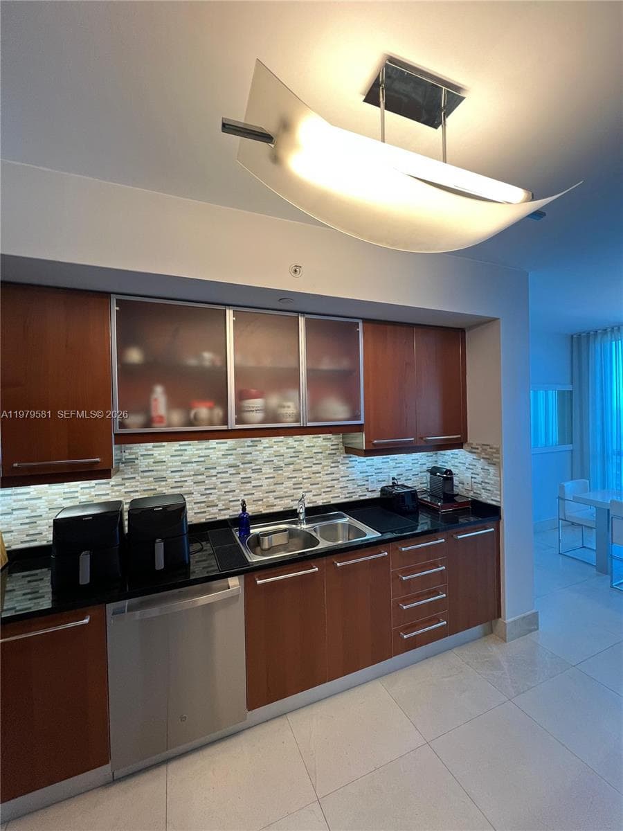 3101 Ocean Dr 3102 photo 12