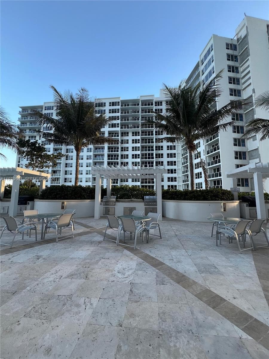 3101 Ocean Dr 3102 photo 7