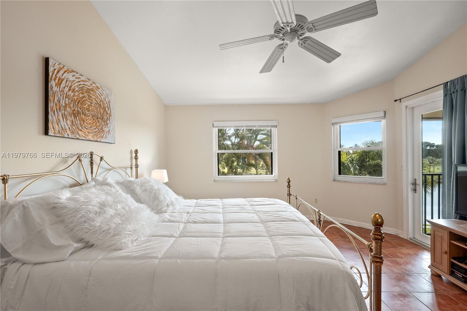 5692 Santiago Cir photo 23