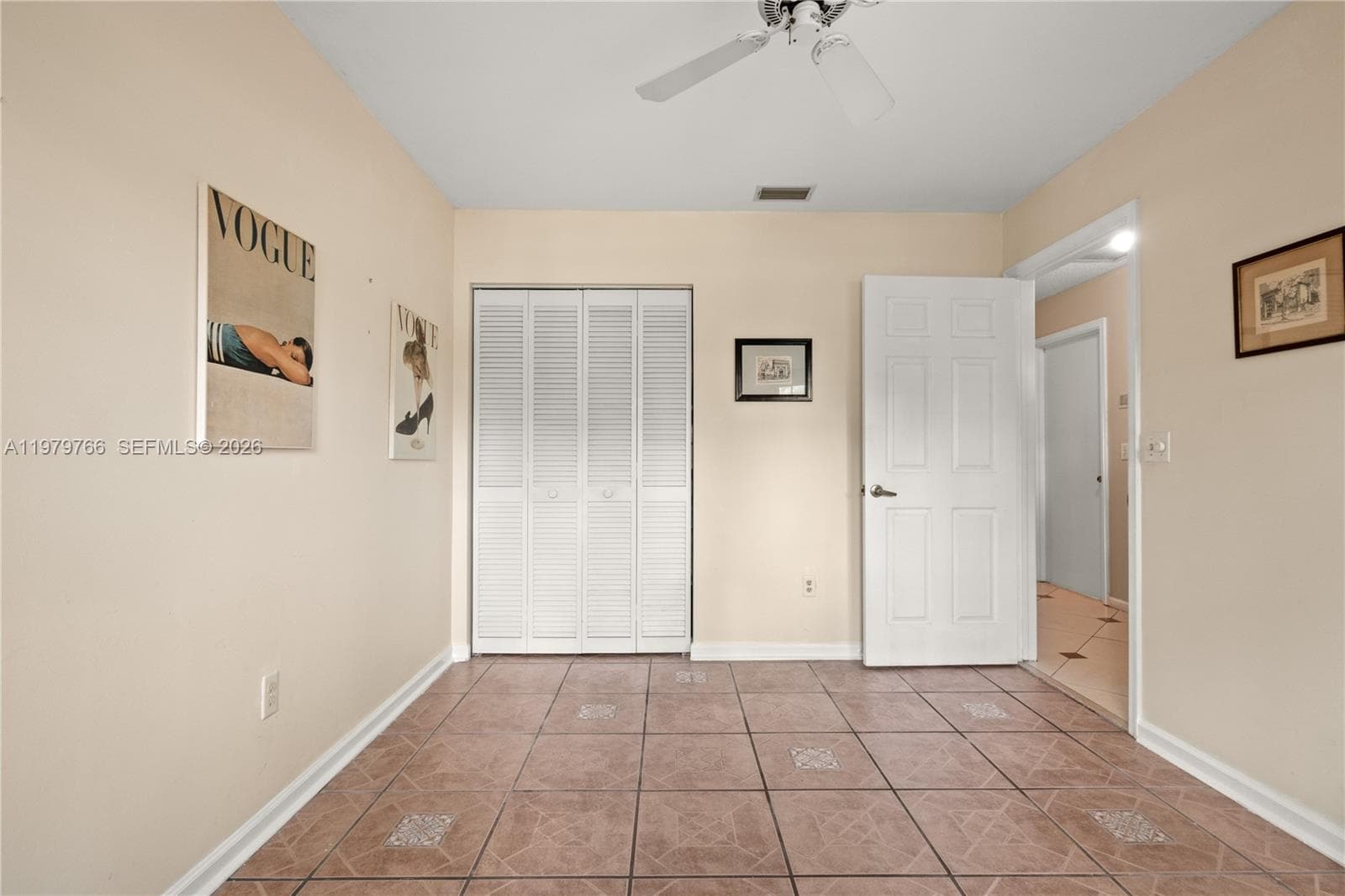5692 Santiago Cir photo 18