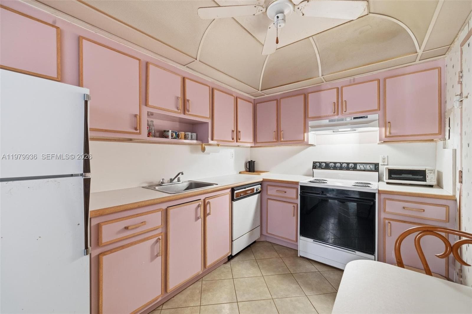 9225 Collins Ave 610 photo 16