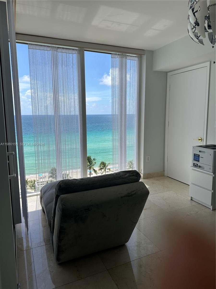 19111 Collins Ave 803 photo 19