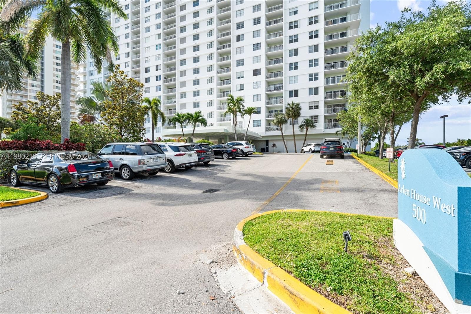 500 Bayview Dr 325 photo 2