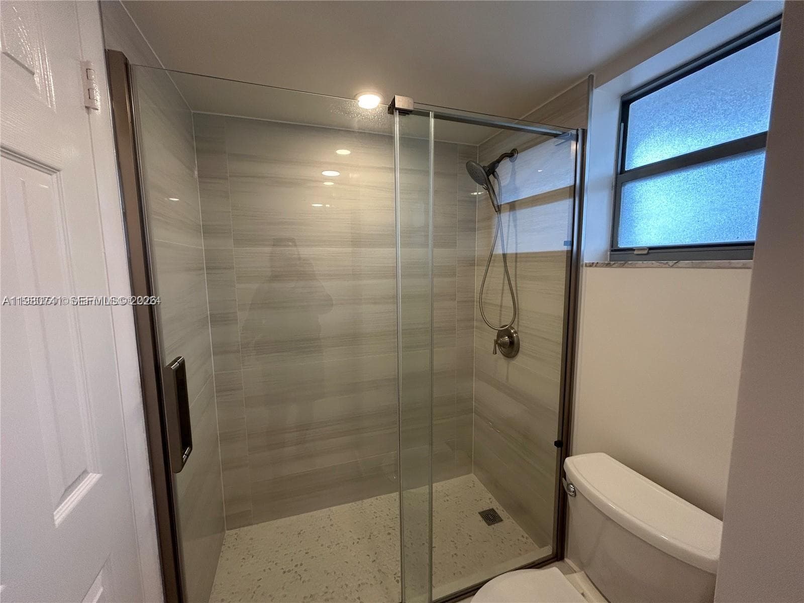 3550 NE 169th St 303 photo 5