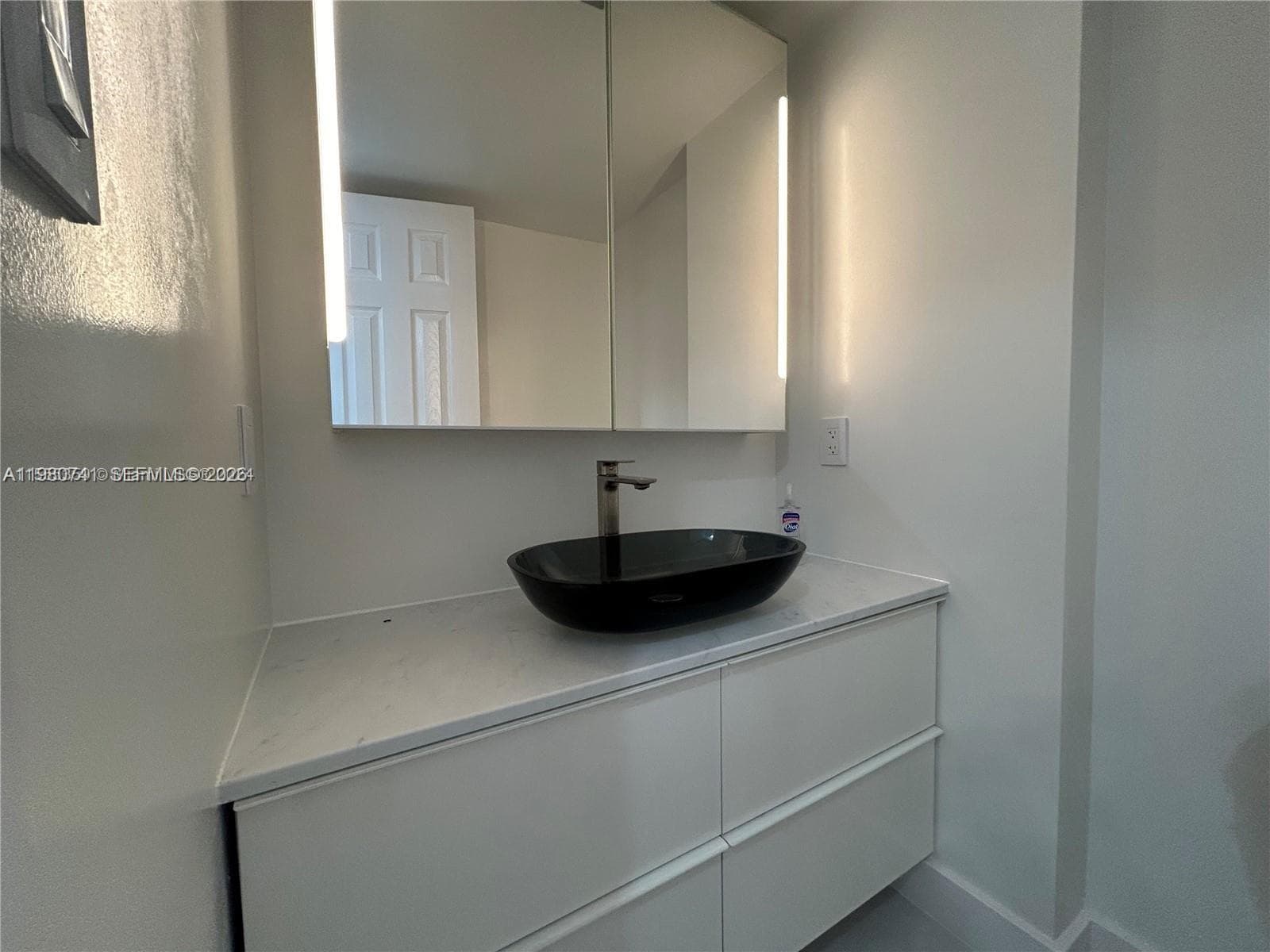 3550 NE 169th St 303 photo 18