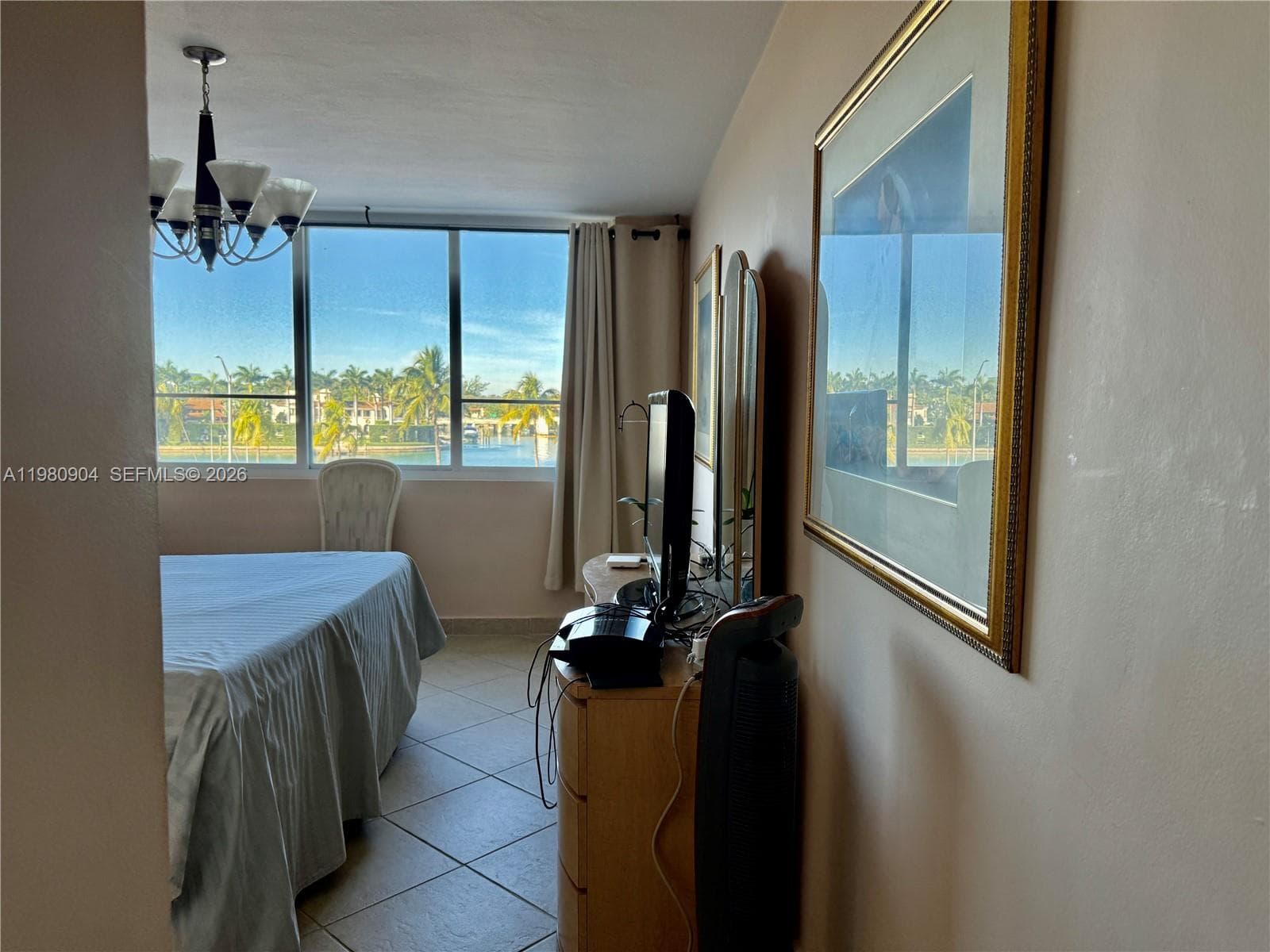 5005 Collins Ave 304 photo 1