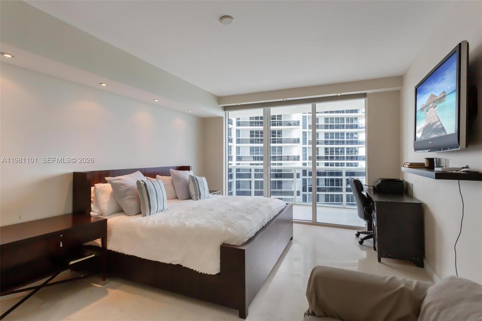1830 S Ocean Dr 3008 photo 17