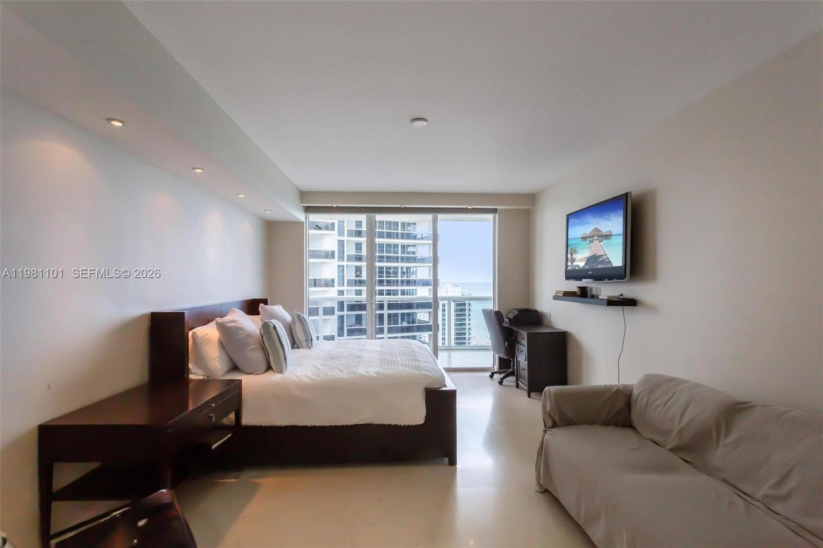 1830 S Ocean Dr 3008 photo 16
