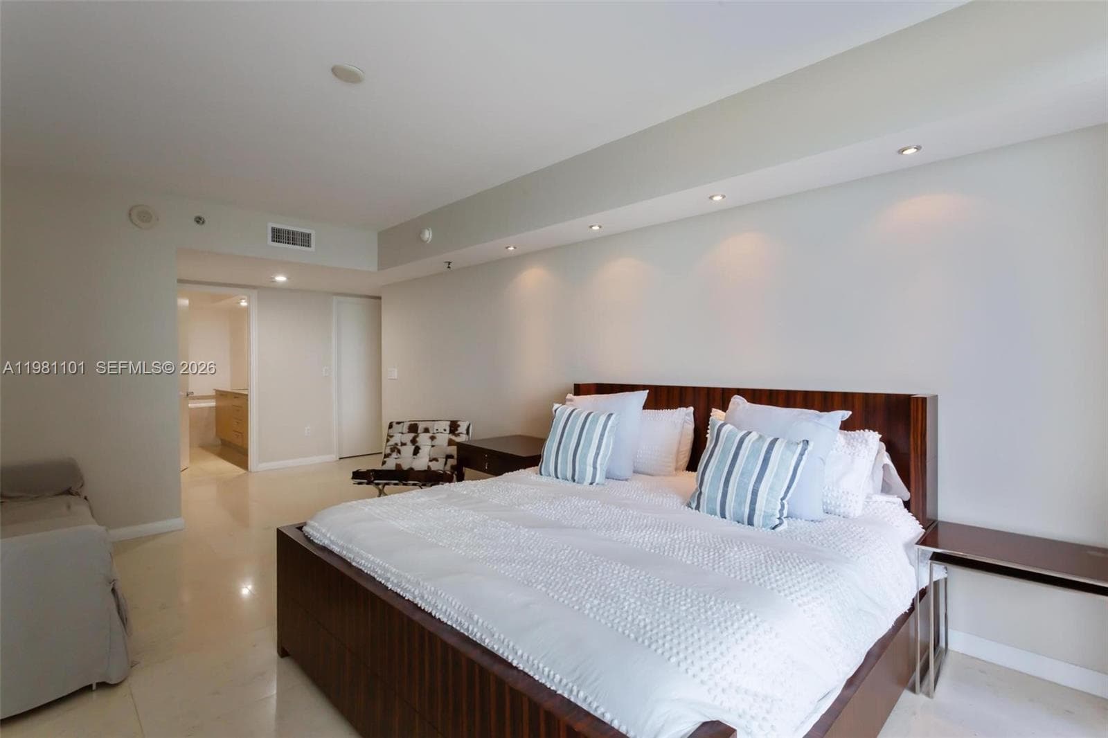 1830 S Ocean Dr 3008 photo 18