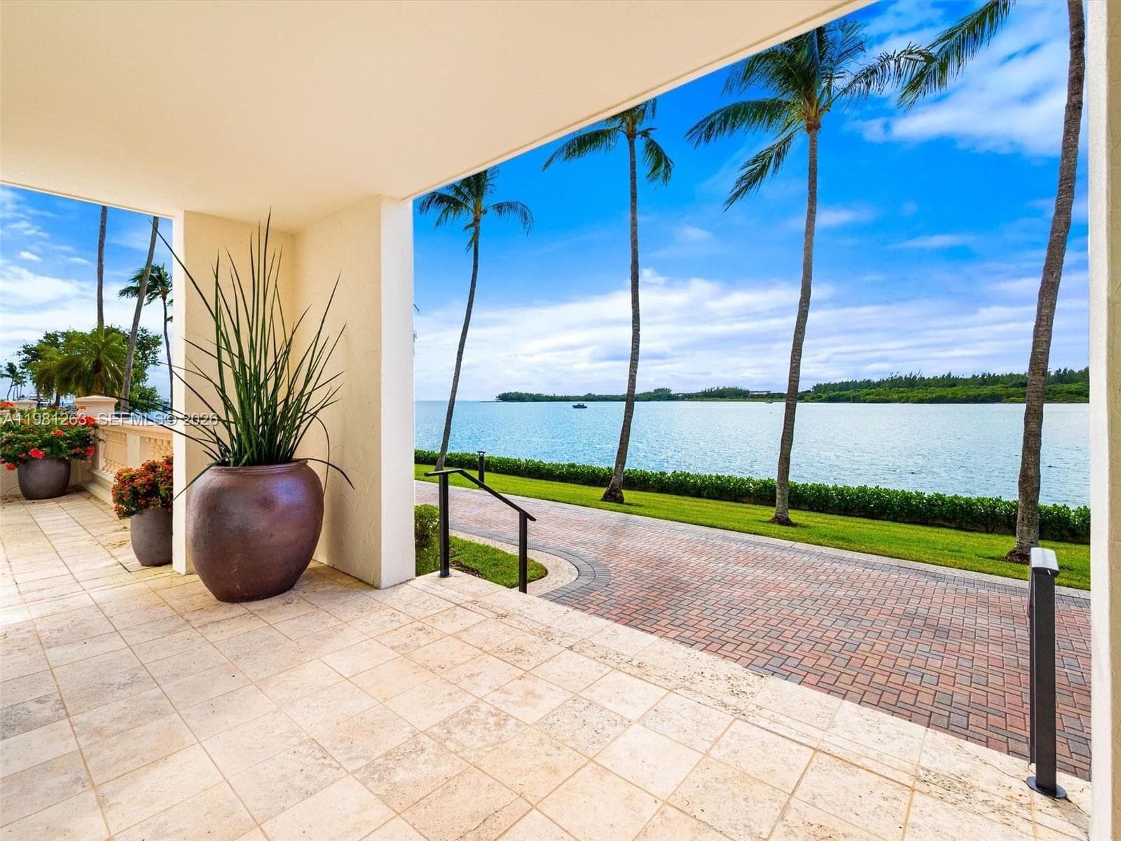 2416 Fisher Island Dr 5106 photo 18