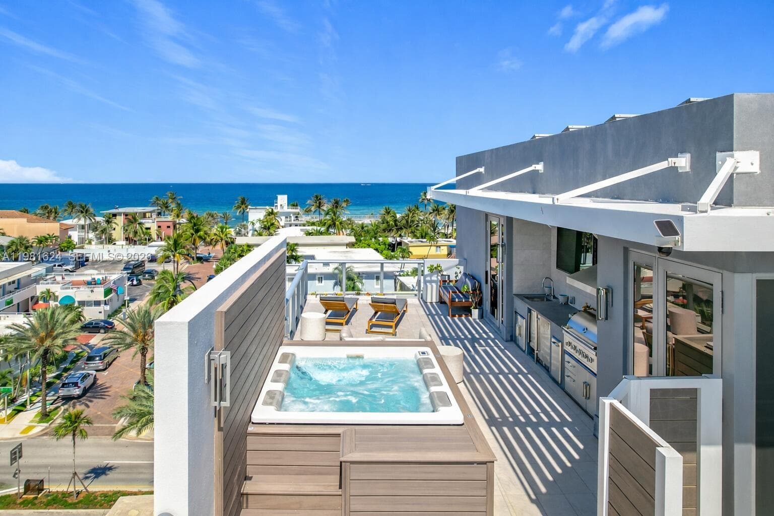 2890 Ocean Dr photo 20