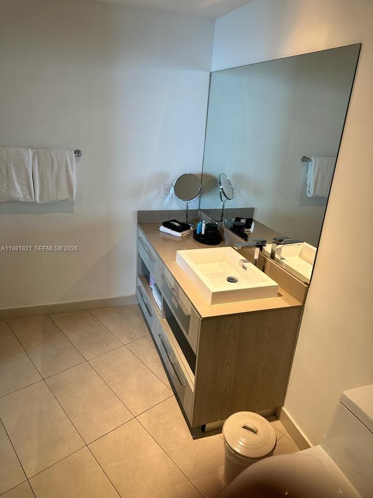 4111 Ocean Dr MPH5 photo 14