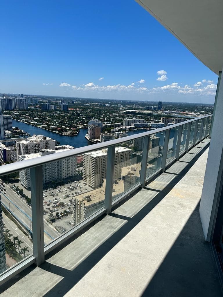 4111 Ocean Dr MPH5 photo 19