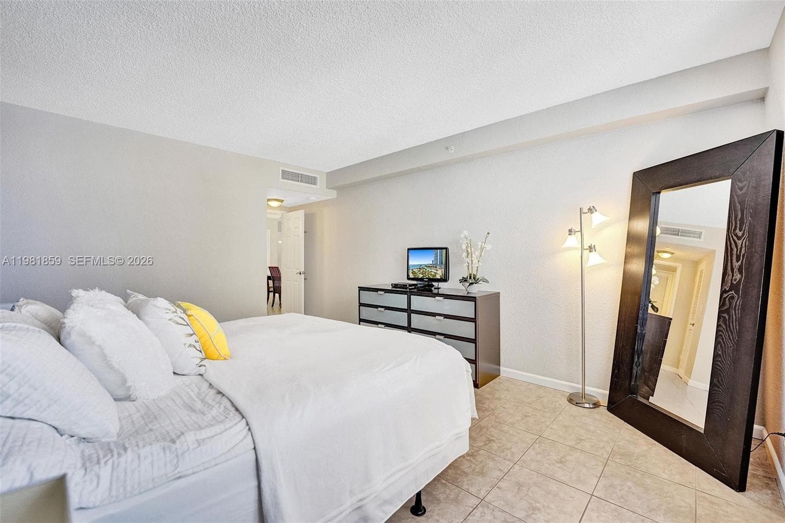 2501 S Ocean Dr 618 (Available Sep 16) photo 19