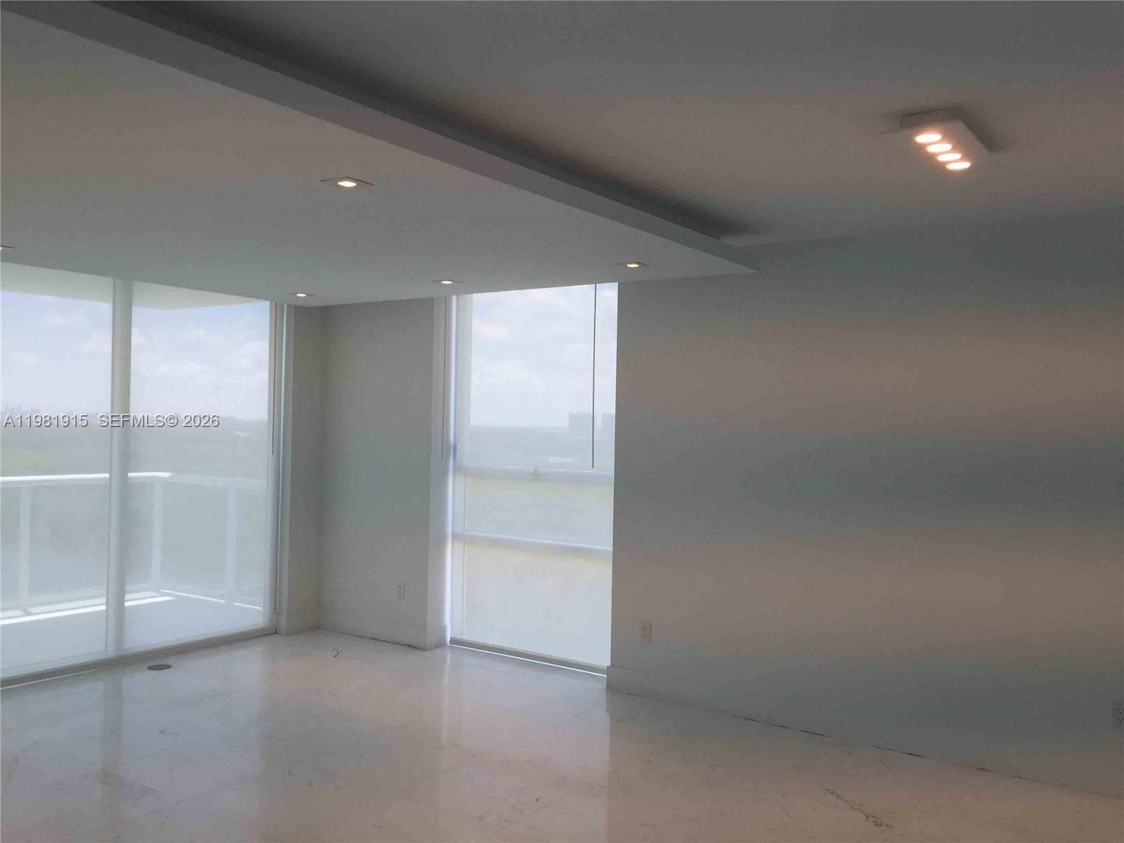 400 Sunny Isles Blvd 1701 photo 8