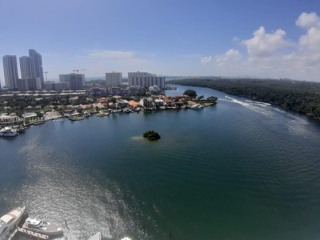 400 Sunny Isles Blvd 1701 photo 3