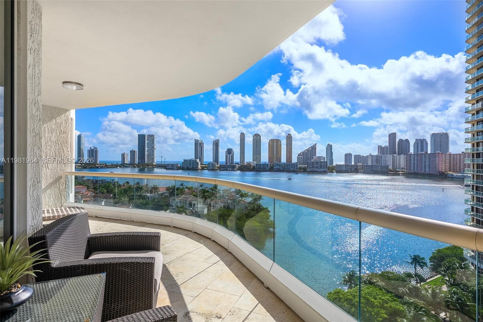 6000 Island Blvd 1208 photo 11