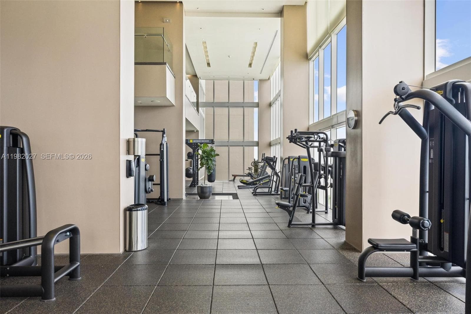 1830 S Ocean Dr 3909 photo 23