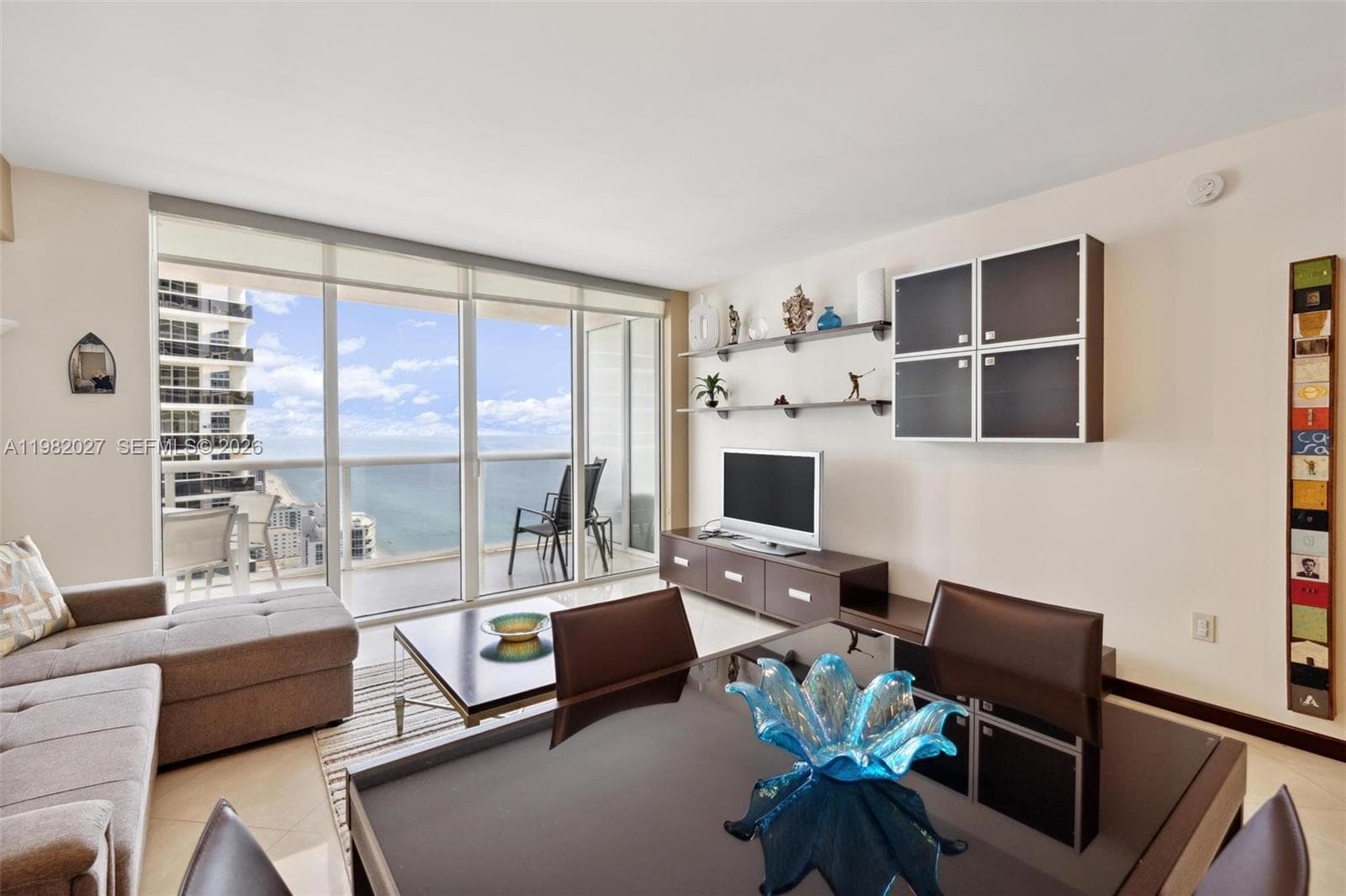 1830 S Ocean Dr 3909 photo 4